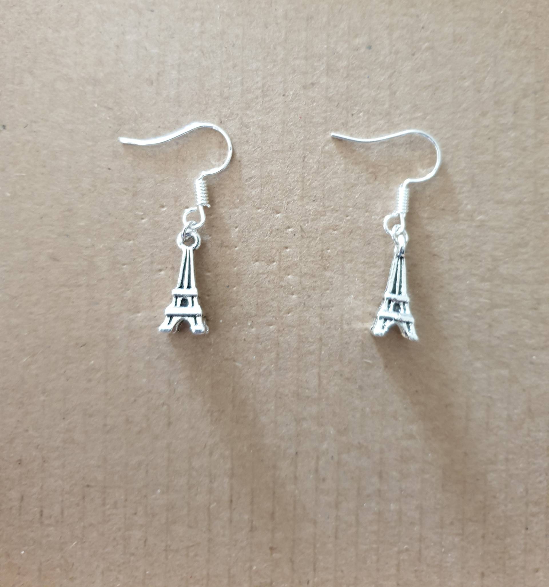 Ohrringe Ohrhaken Ohrhänger Eifelturm Silberfarben - Handarbeit von PattysKartenwelt