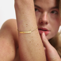 PAUL HEWITT Engravable Slim Bar Armkette Gold für Frauen von Paul Hewitt