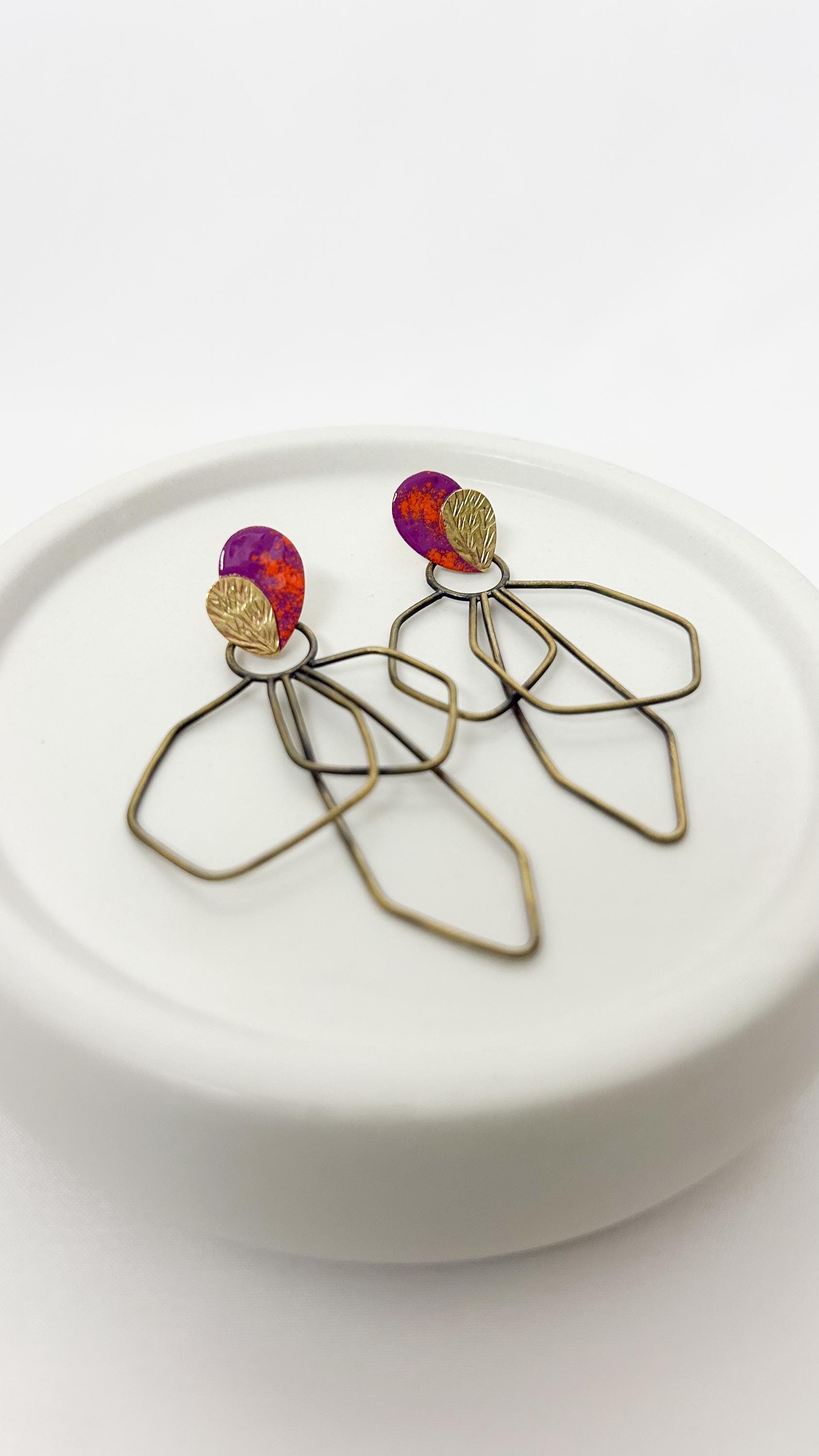 Moderne Handgefertigte Messing Ohrringe. Bunt - Einzigartige Leichte Statement Ohrschmuck Für Damen Moderne Handgefertigte Messing Ohrringe. Bunt - Einzigartige Leichte Statement Ohrschmuck Für Damen von PaulaDartingAtelier