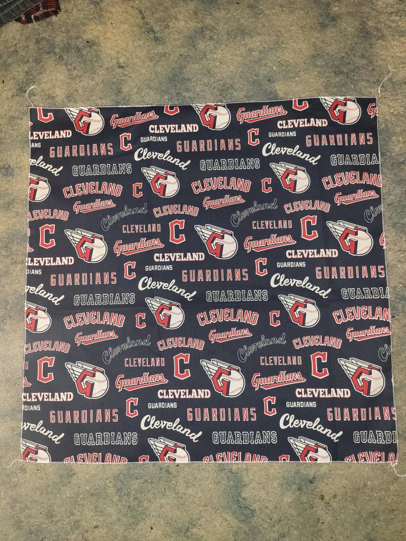 Mlb Cleveland Guardians Kopfbandana 2 Größen Jetzt Erhältlich - Large & X-Large von PaulasFashions