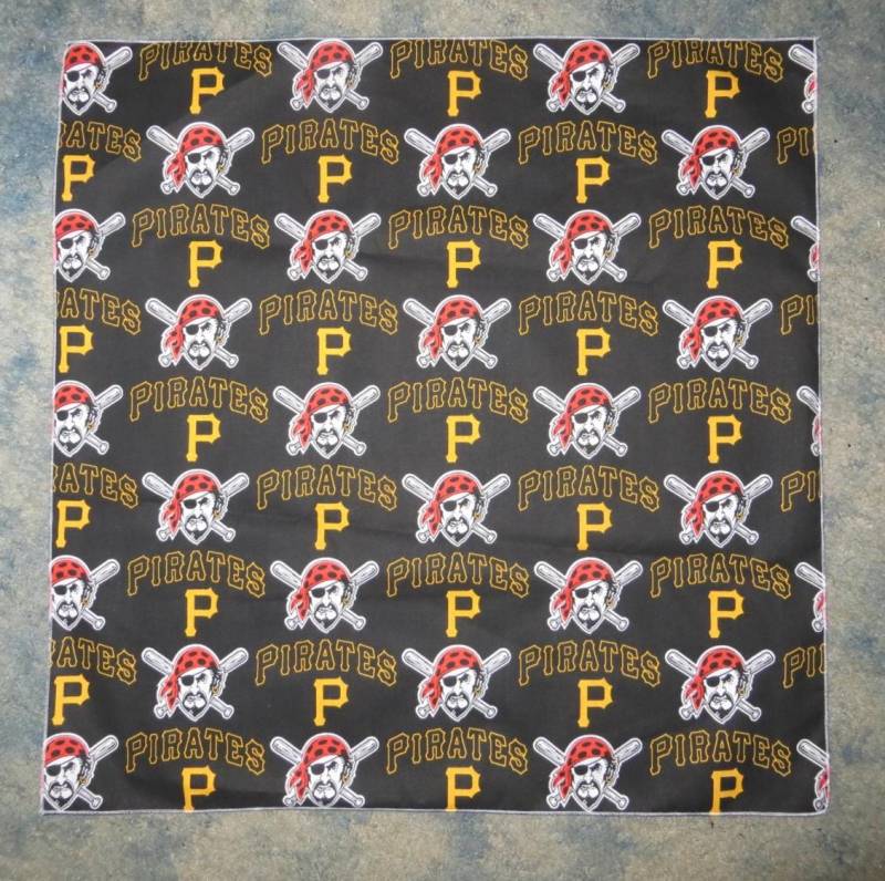 Mlb Pittsburgh Pirates Head Bandana/Jubeltuch ~ 2 Größen Angeboten Large & Xlarge von PaulasFashions