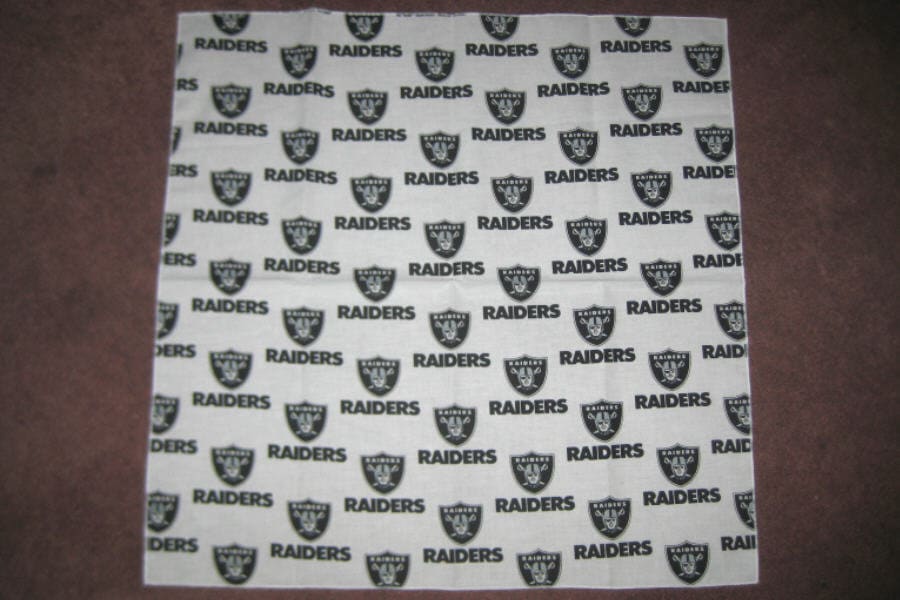 Nfl Las Vetas Raiders Head Bandana 2 Größen Angeboten 56, 5 cm & 64 von PaulasFashions