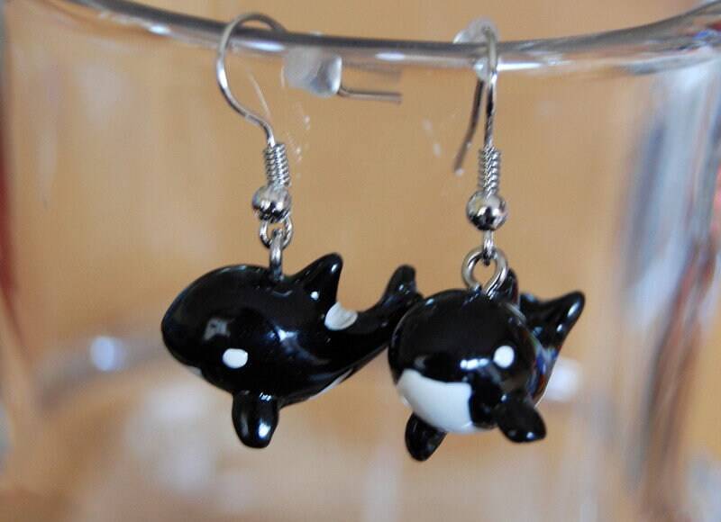 Ohrhänger Wal Orca Ohrringe Whale Killewhale Earhooks Ocean von PauleWackeldackel