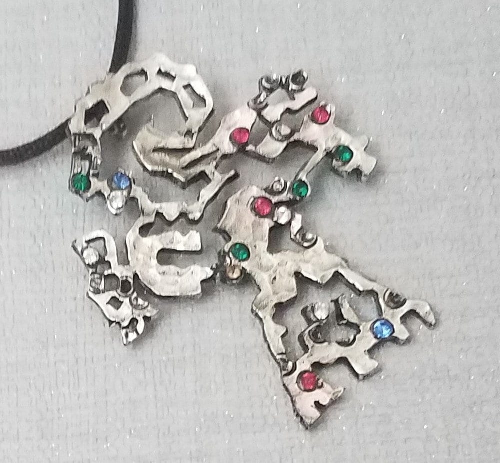 Christian Lacroix, Barockkreuz Aus Silbernem Metall Und Strasssteinen, Paulettevintage-Schmuck Christian Lacroix, Barockkreuz Aus Silbernem Metall Und Strasssteinen, Paulettevintage-Schmuck von PauletteVintage