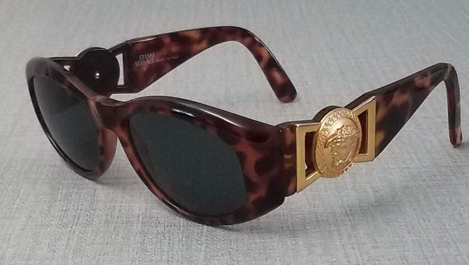 Sonnenbrille Gianni Versace, Paulettevintage-Juwelen von PauletteVintage