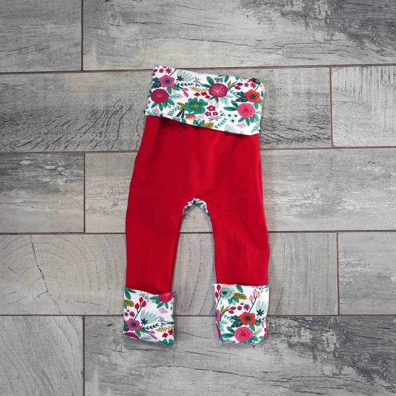 Winter Floral Leggings 12M-3T | Maxaloones Weihnachten Floral Wachsen Mit Me Pants Blumendruck-Toddler Harem von PaulieandCo