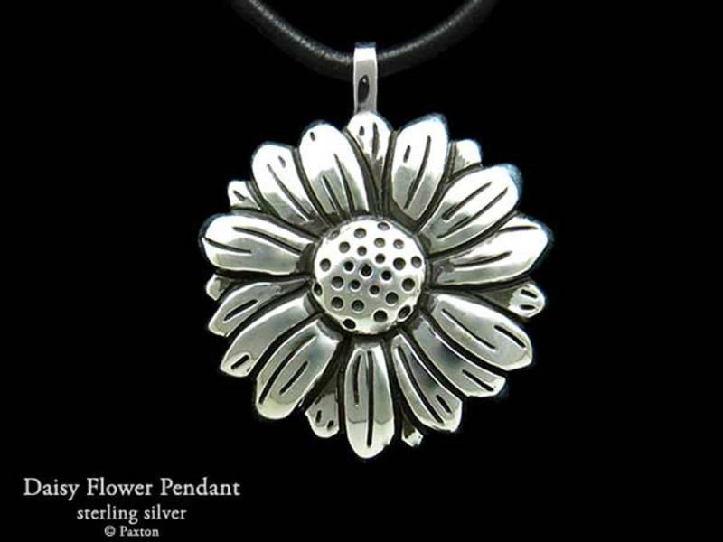 Gänseblümchen-Anhänger-Halsketten-sterlingsilber von PaxtonJewelry