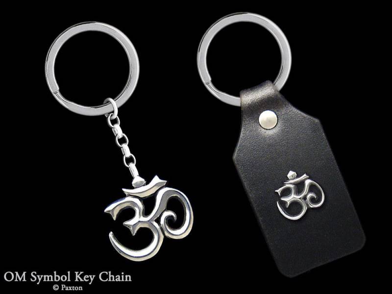 Om Schlüsselanhänger/Schlüsselring Alle Sterling Silber Oder Aum, Ohm, Omkara, Aumkara Auf Echtleder Keyfob Yoga Meditation von PaxtonJewelry