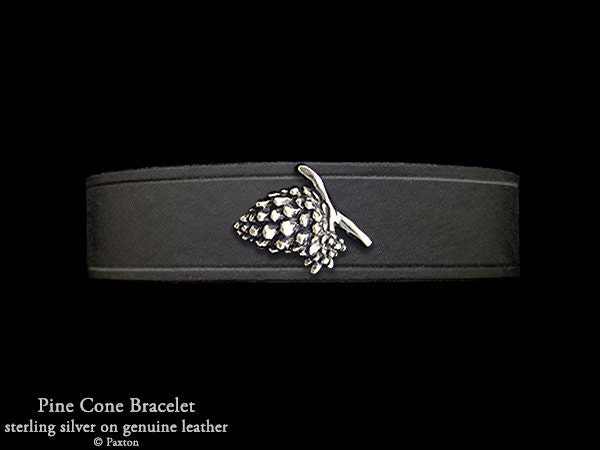Pine Cone Lederarmband Sterling Silber Pinecone Auf von PaxtonJewelry