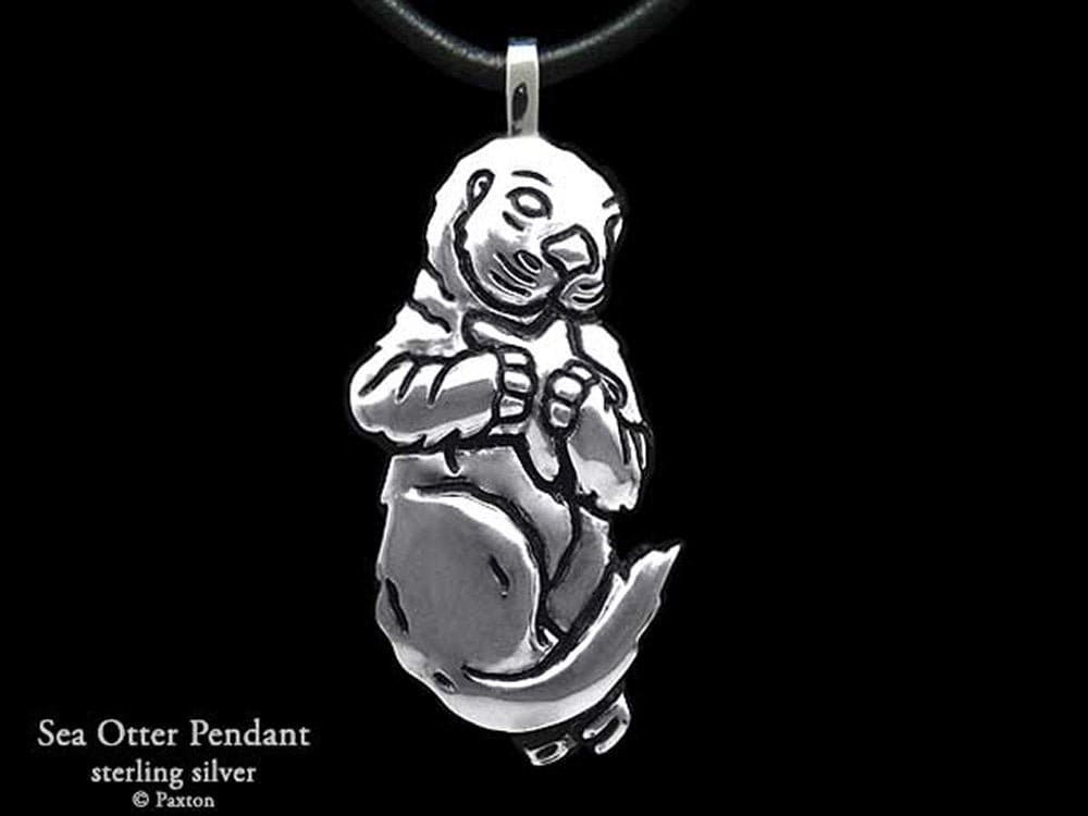Sea Otter Anhänger Halskette Sterling Silber von PaxtonJewelry