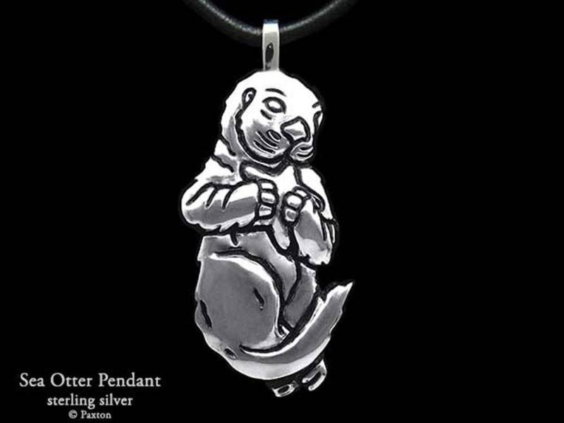 Sea Otter Anhänger Halskette Sterling Silber von PaxtonJewelry
