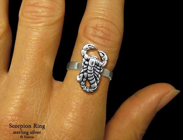Skorpion Ring Sterling Silber von PaxtonJewelry