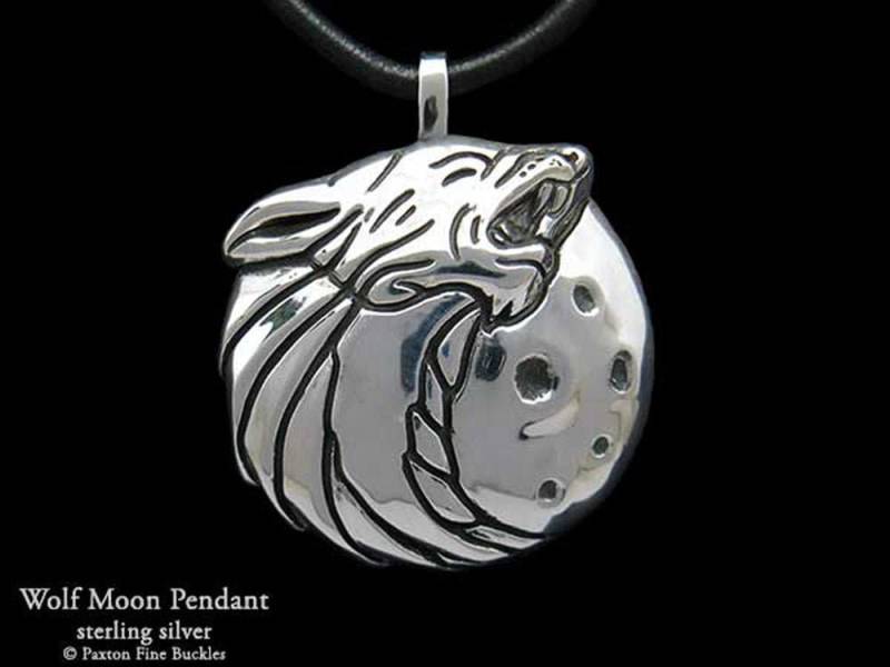 Wolf Mond Anhänger Halskette Sterling Silber von PaxtonJewelry