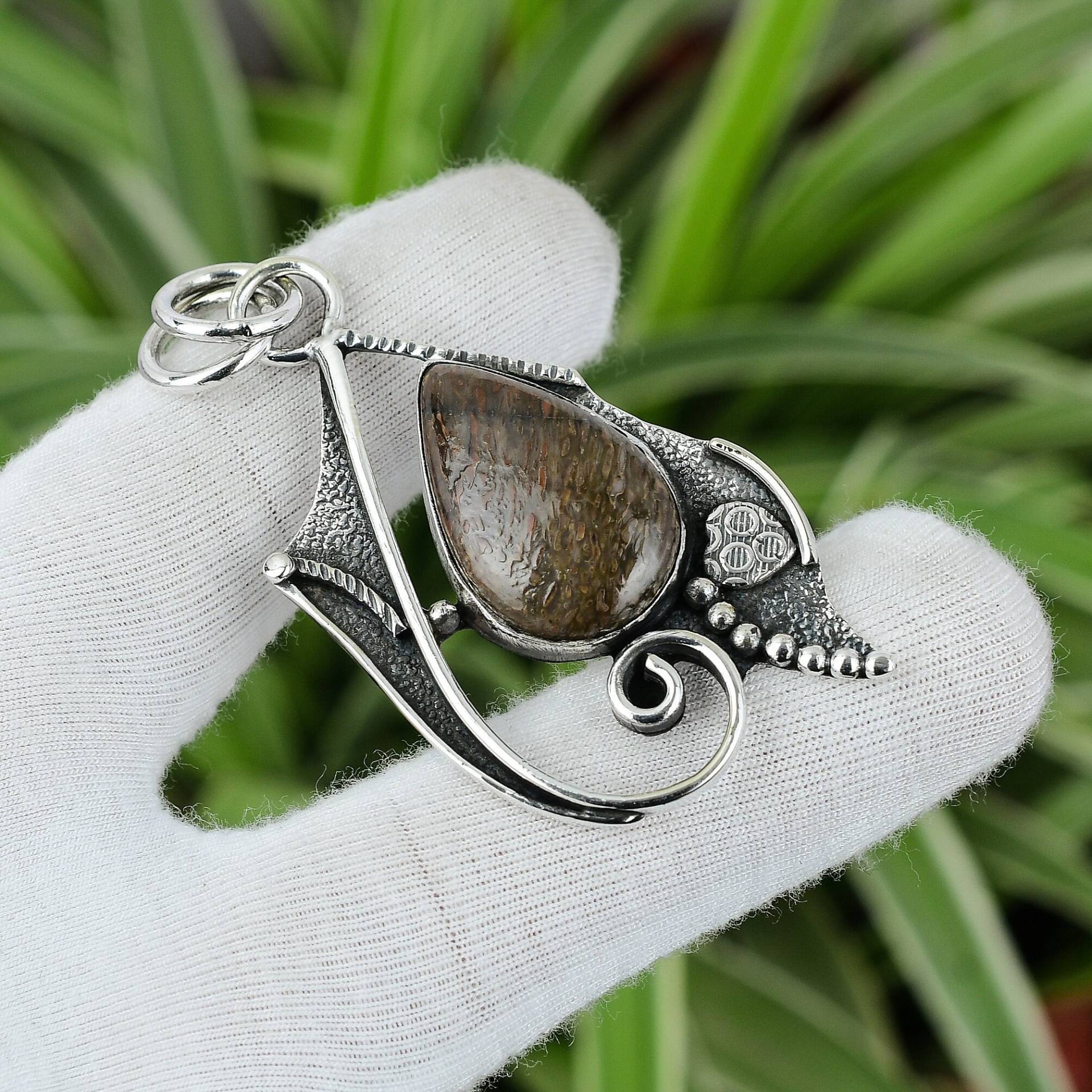 Dinosaurier Knochen Anhänger 925 Sterling Silber Handarbeit Schmuck Wundervoller Edelstein Besondere Anlass Geschenk von PayalCreations