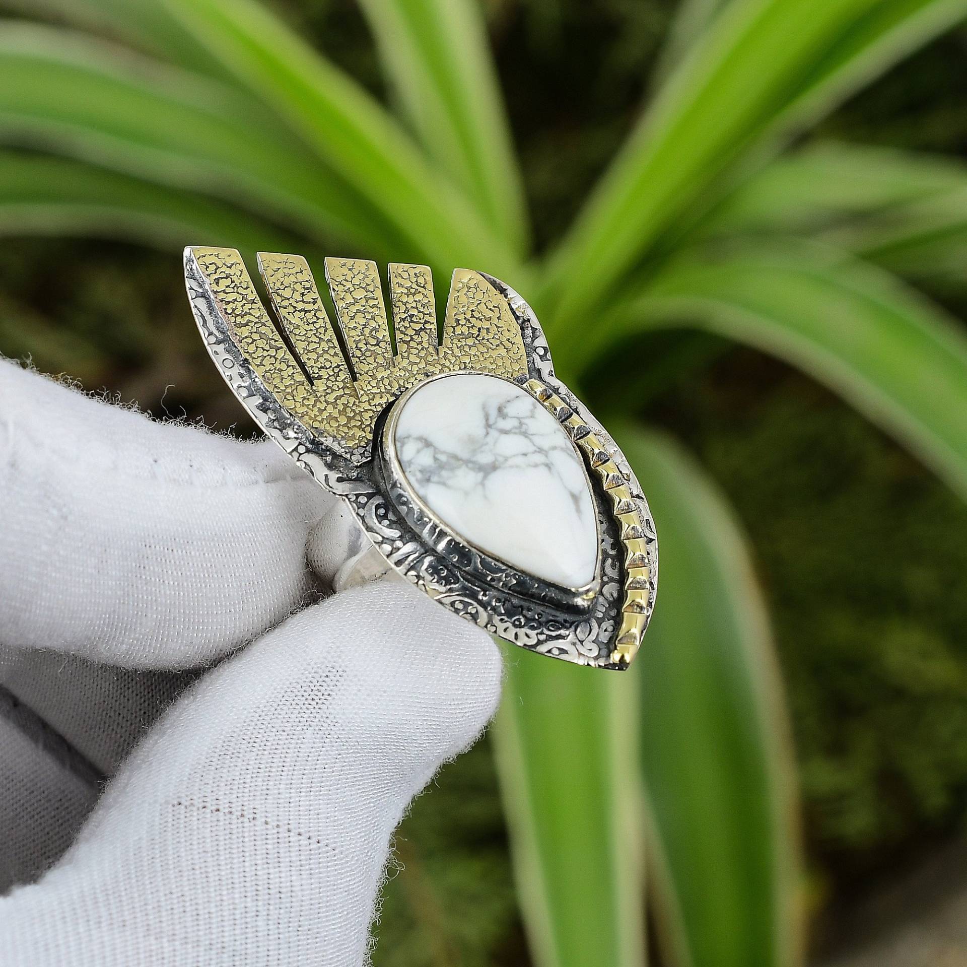 Howlith Ring 925 Sterling Silber Verstellbarer 18K Vergoldet Handmade Schmuck Boho Hippie Edelstein Weihnachtsgeschenk von PayalCreations