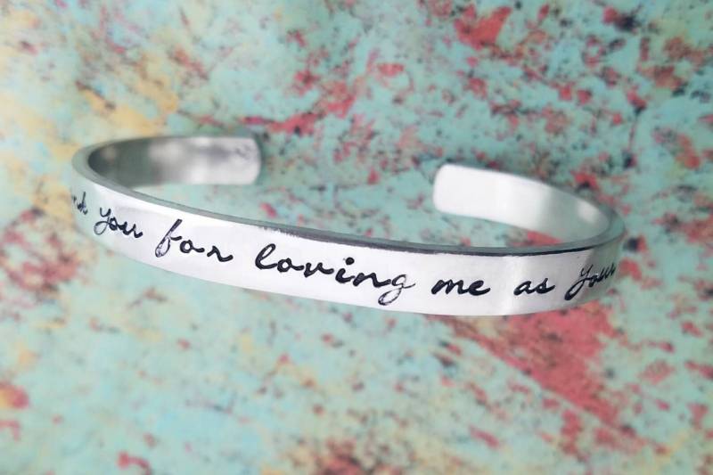 Danke Dass Du Mich Liebst Als Dein Eigenes Armband Stiefmutter Geschenk Mutter Der Braut Des Bräutigams Bonus Muttertagsgeschenk von PaytonLeighTreasures