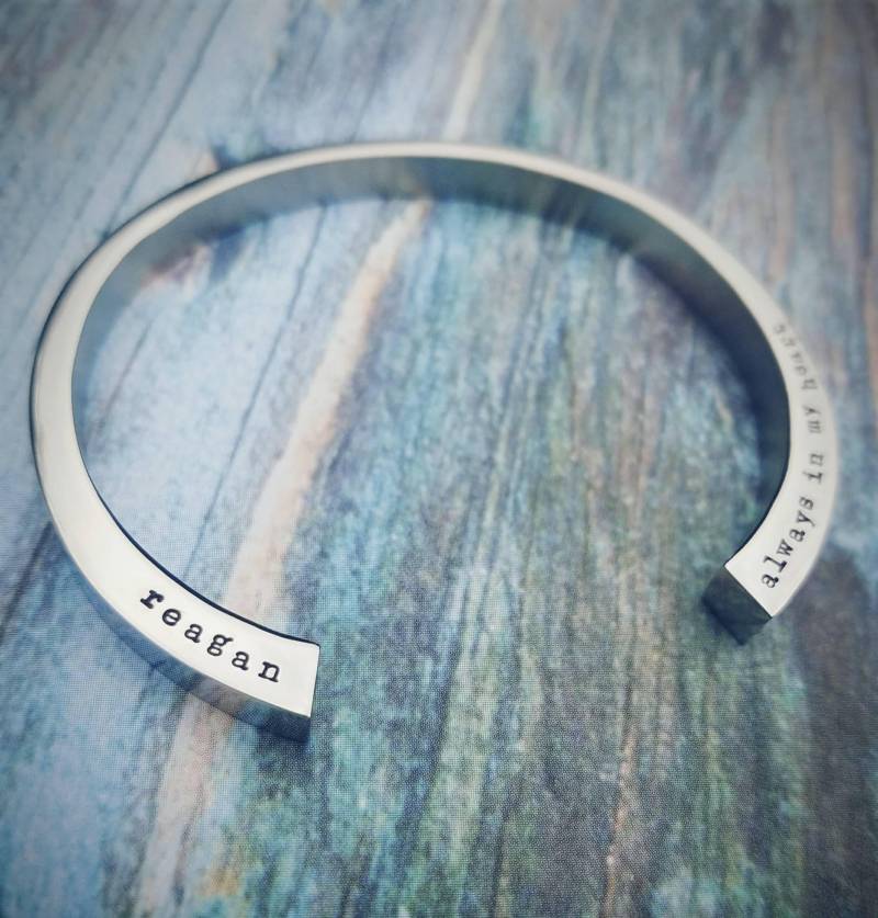 Personalisierte Urne Armband Edelstahlschmuck von PaytonLeighTreasures