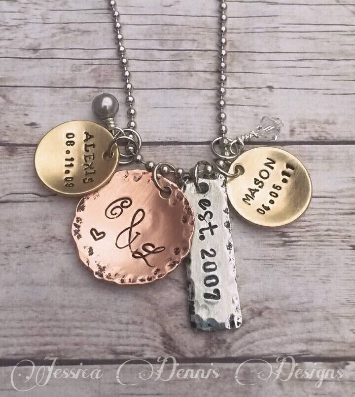 Mutter Halskette Gemischte Metalle - Kindernamen Heirat Jahrestag Datum Geburtstage Personalisierte -Cluster Geschenk Mutter Halskette Gemischte Metalle - Kindernamen Heirat Jahrestag Datum Geburtstage Personalisierte -Cluster Geschenk von PaytonLeighTreasures