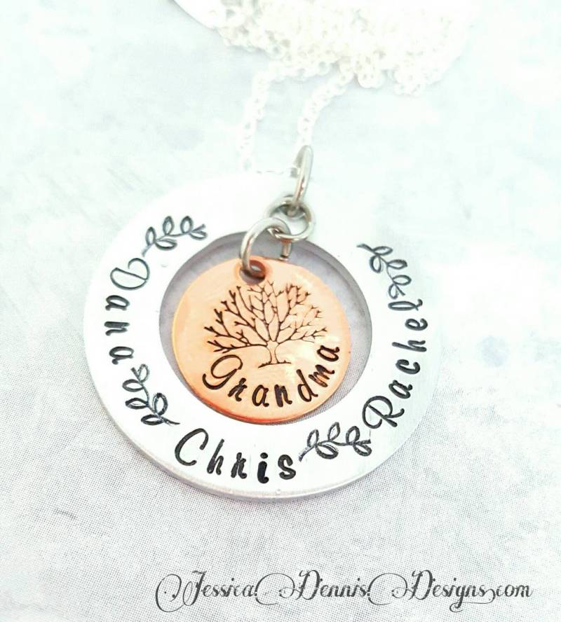 Personalisierte Oma Stammbaum Halskette Handgestempelte Enkel Namen von PaytonLeighTreasures