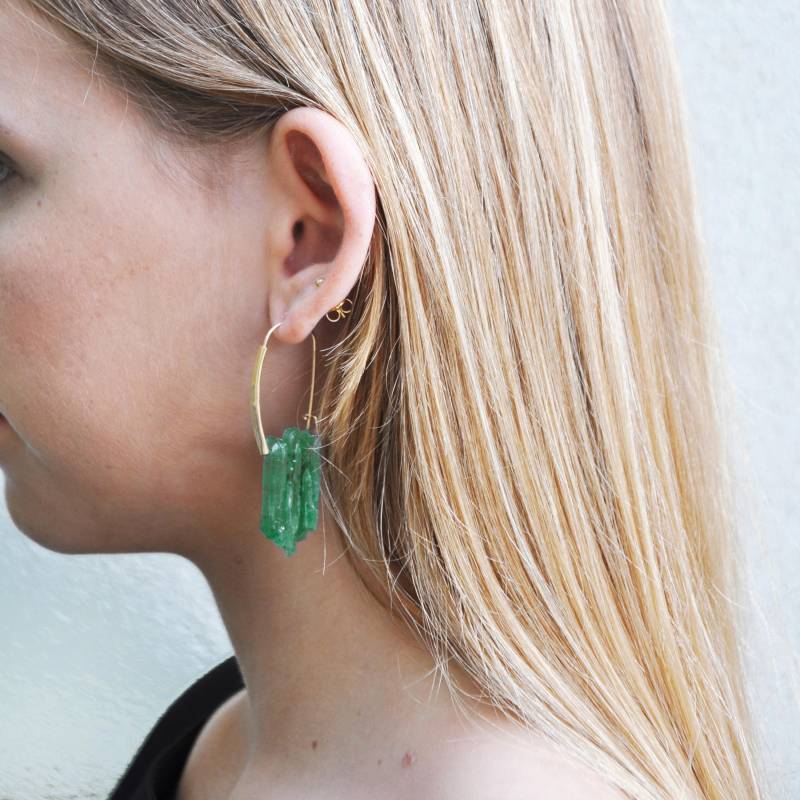 Grün Koranit Edelstein Gold-Filled Handgemachte Statement Ohrringe Für Sie von PazitKeidarDesign