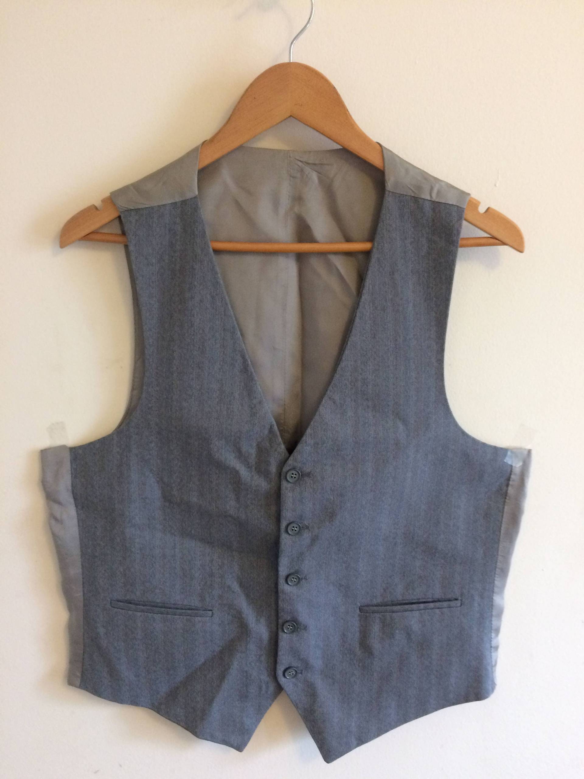 Vintage Graue Weste/Groomsman Beige Satin Zurück Größe 42 L Herren Formell & Casual Vintage Graue Weste/Groomsman Beige Satin Zurück Größe 42 L Herren Formell & Casual von PdvilleVintage