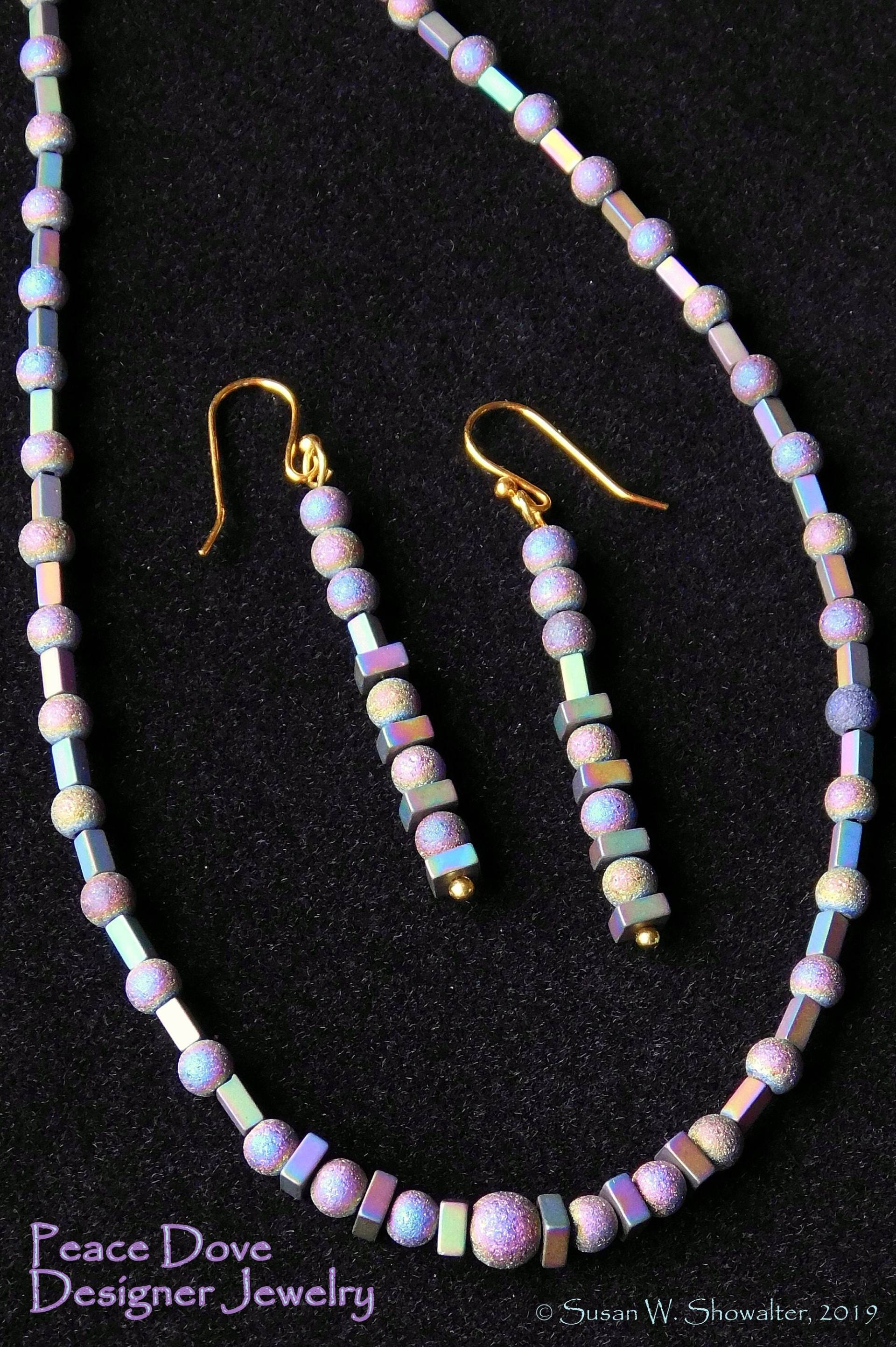 Mehrfarbige Keramik Und Hämatit Stein Perlen Halskette Ohrring Set, 20 In. Lang, Gold Filled Verschluss, Ohrringe Sind 1 3/4" Lang von PeaceDoveJewelry