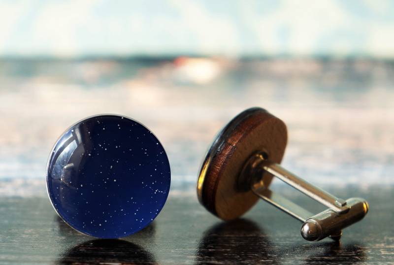 Blaue Manschettenknöpfe, Nachthimmel Weltraum Einzigartige Galaxie Holzknöpfe, Glas Manschettenknöpfe von PeaceOfCat