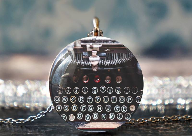 Schriftsteller Halskette , Anhänger Schreibmaschine Geschenk Für Autor Schmuck von PeaceOfCat