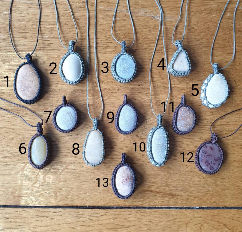 stein Makramee Anhänger Halskette | Handgefertigt von PeacefulPirateNinja