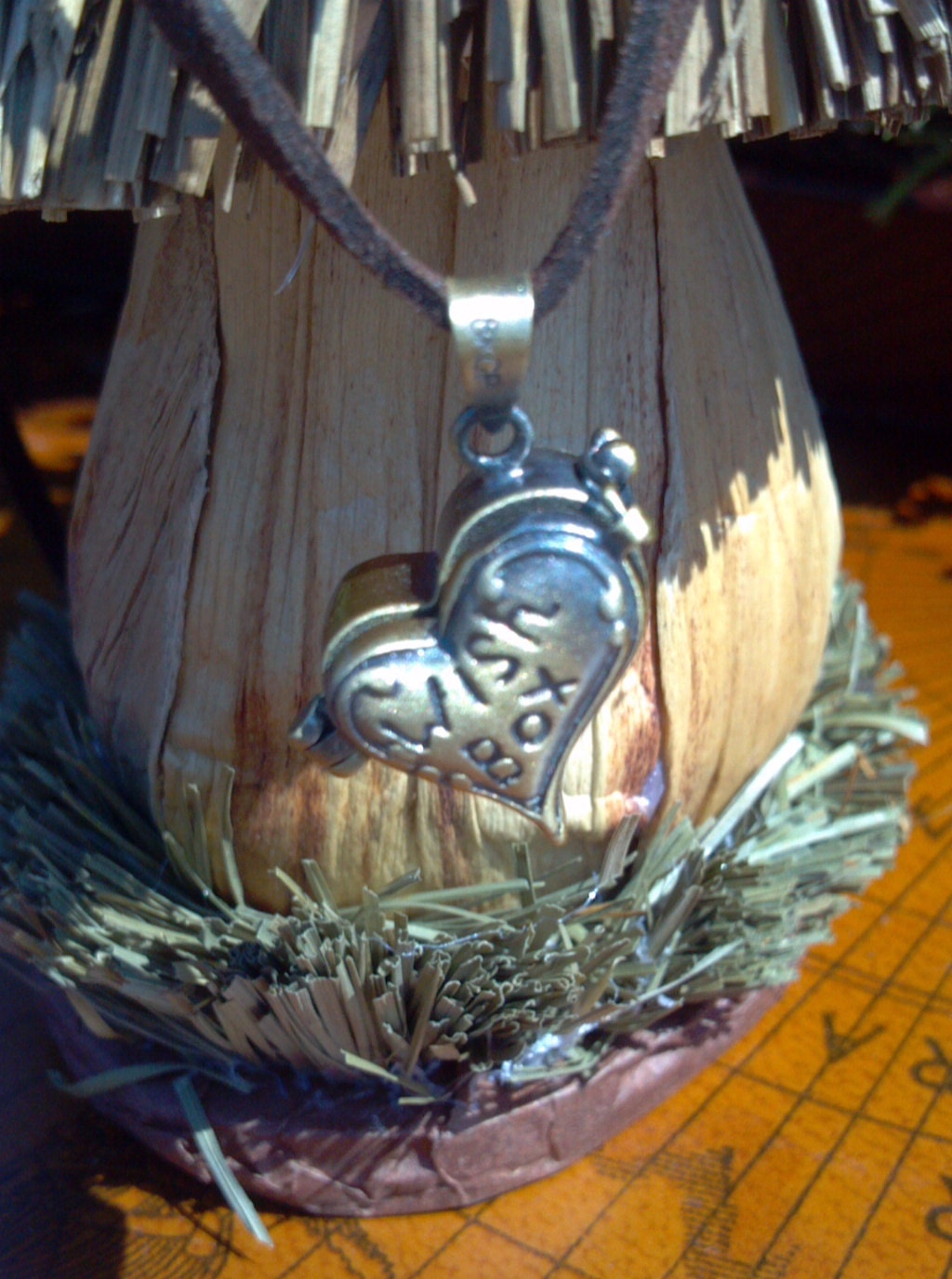 Wunsch Box Medaillon, Herz Herzkönigin Alice Im Wunderland, Sammlung, Charms, Schmuck, Medaillon Anhänger Wunsch Box Medaillon, Herz Herzkönigin Alice Im Wunderland, Sammlung, Charms, Schmuck, Medaillon Anhänger von Peacefulmindcom