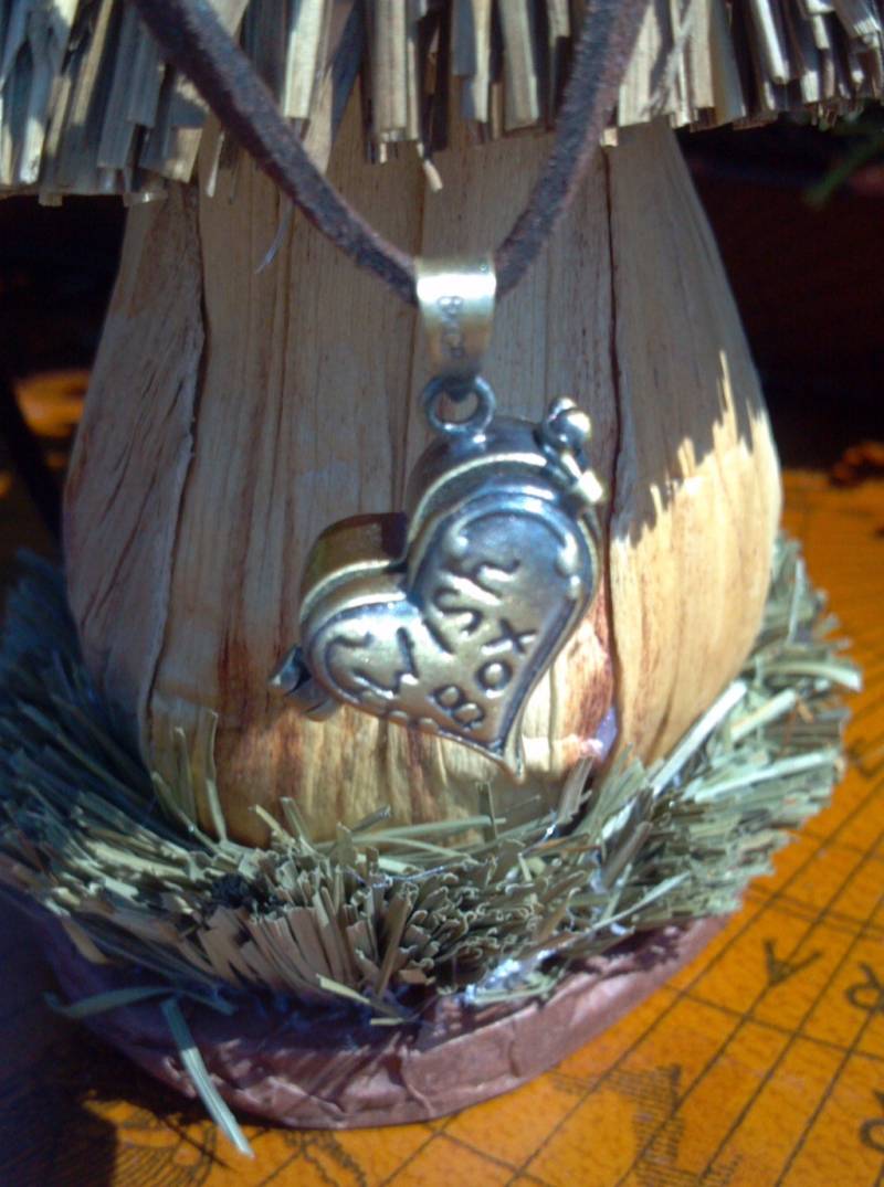 Herzkönigin Wunsch Box Medaillon, Alice Im Wunderland Herz Anhänger von Peacefulmindcom