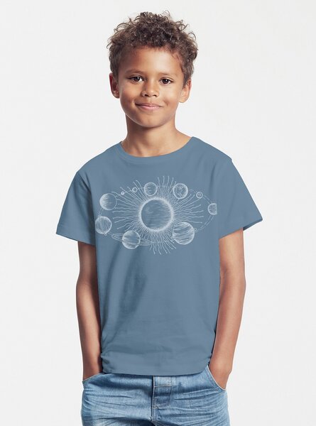 Peaces.bio - handbedruckte Biomode Bio-Kinder T-Shirt Sonnensystem von Peaces.bio - handbedruckte Biomode