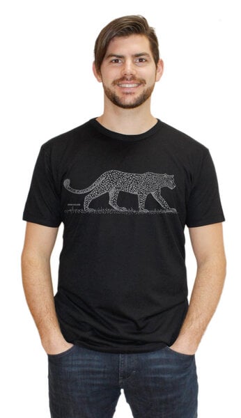 Peaces.bio - handbedruckte Biomode Herren-Bambus-Viskose-T-Shirt Leopard von Peaces.bio - handbedruckte Biomode