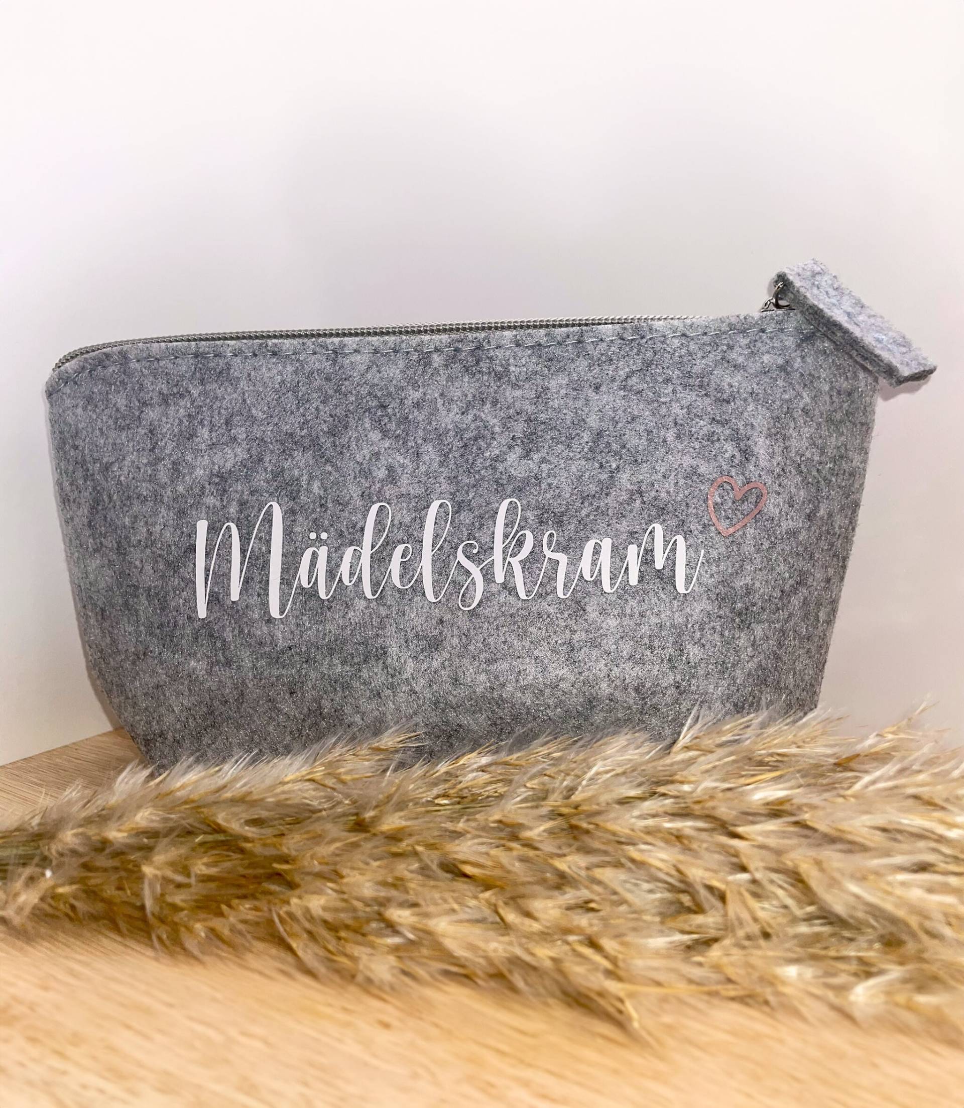 Kosmetiktasche Aus Filz | Mädelskram Mädchen Sachen Kulturtasche Frau Schminkasche Weihnachtsgeschenk Teenager Geschenk Geburtstag von PeachyDesignDE