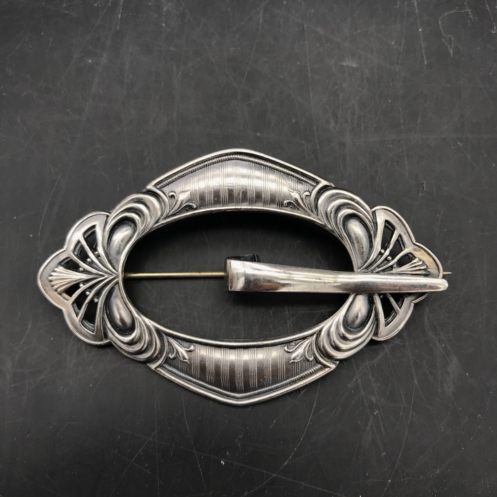 Jugendstil Sterling Anstecknadel von PeachyGlitters