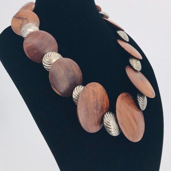 Monies Gerda Lynggaard Denmark Teakholz Halskette Vintage Dänisch Midcentury Modern von PeachyGlitters