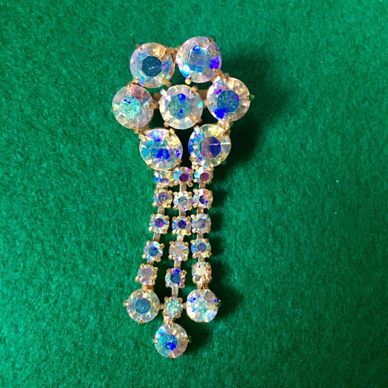 Vintage Brosche Aurora Borealis Mit Tasseln von PeacockBySandy