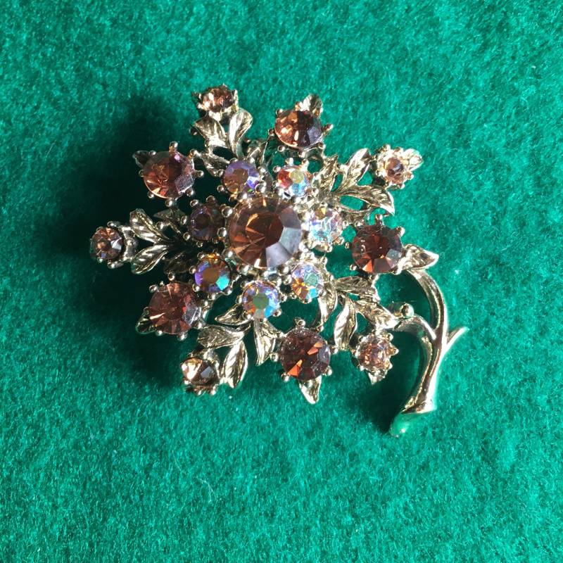 Vintage Brosche Aurora Borealis Strass von PeacockBySandy