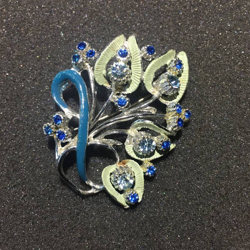 Vintage Brosche Floral Strass Emailliert Vintage Brosche Floral Strass Emailliert von PeacockBySandy