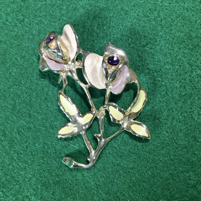 Vintage Brosche Rosenast Strass Emailliert von PeacockBySandy