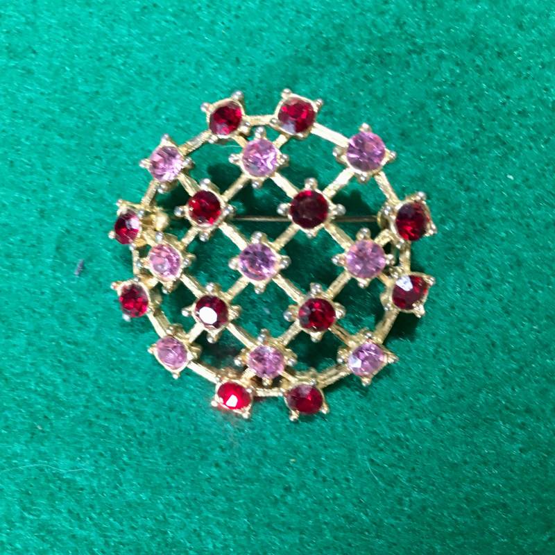 Vintage Brosche Strass Goldfarben von PeacockBySandy