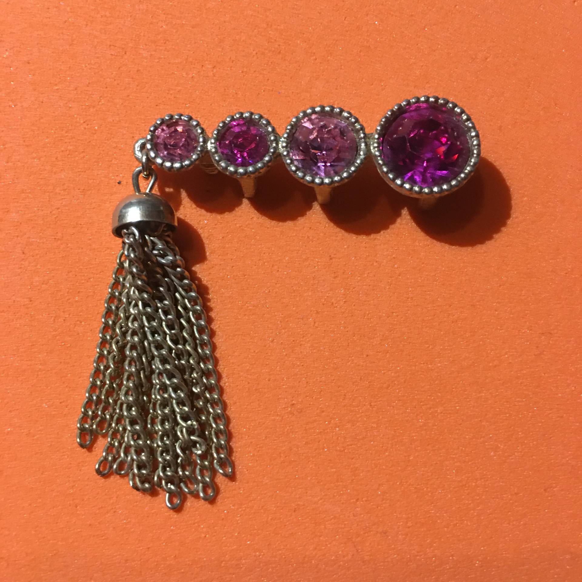 Vintage Designer Brosche „Sarah Coventry" „Canada" Tasseln Und Strass Vintage Designer Brosche „Sarah Coventry" „Canada" Tasseln Und Strass von PeacockBySandy