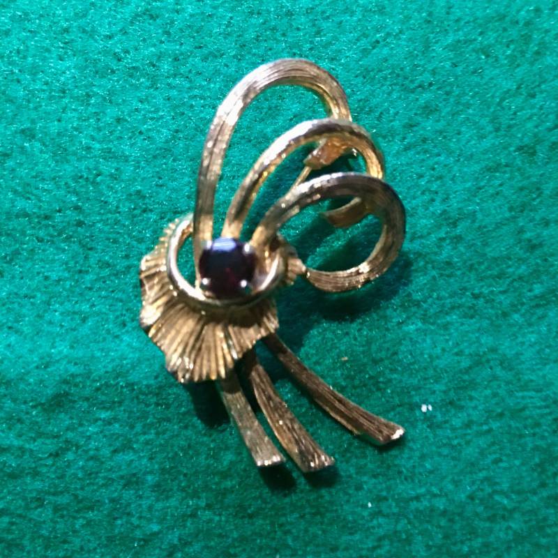 Vintage Designer Brosche "Hollywood" Goldfarben von PeacockBySandy