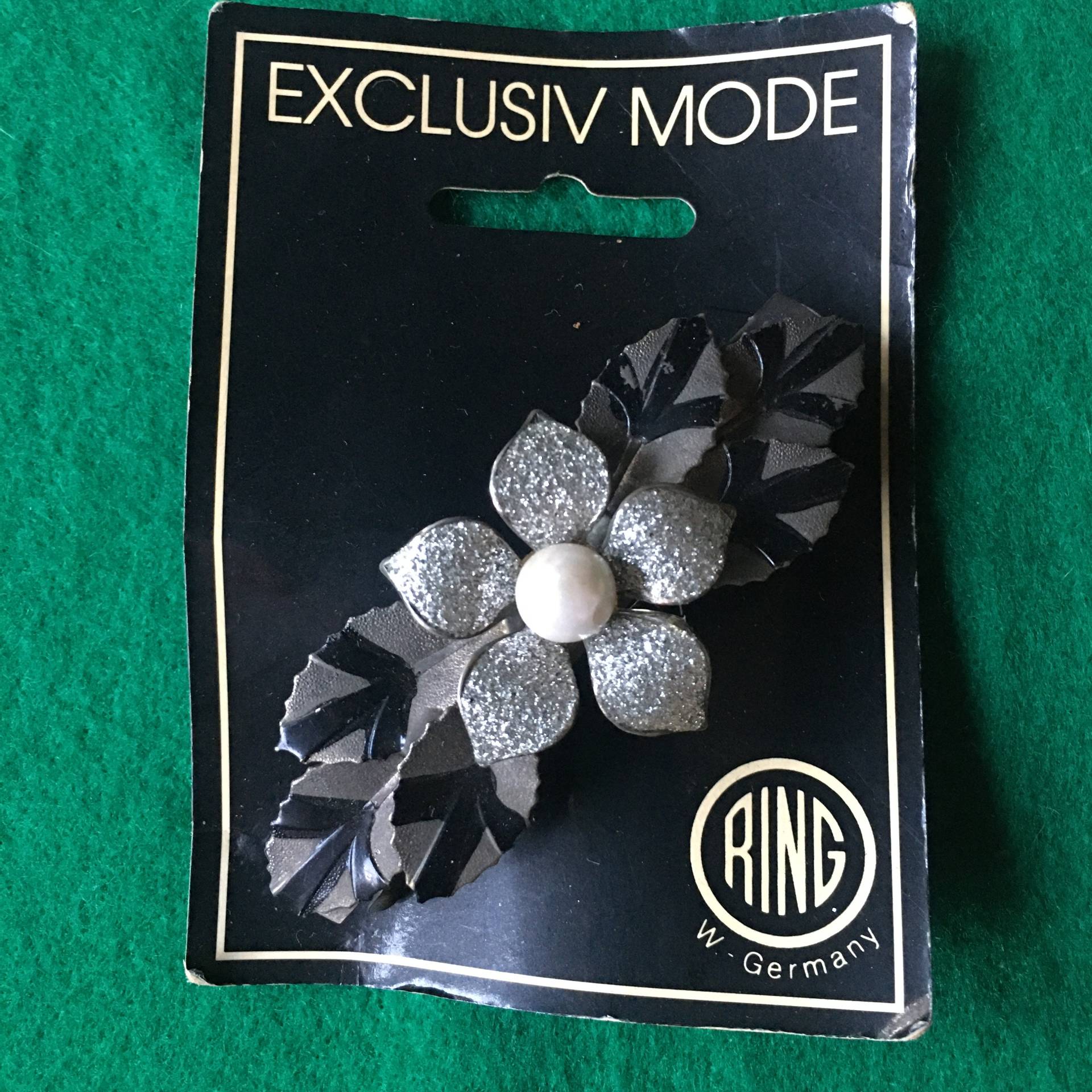 Vintage Haarspange Emailliert Kunstperle Unbenutzt Auf Originalkarte „W. Germany" von PeacockBySandy