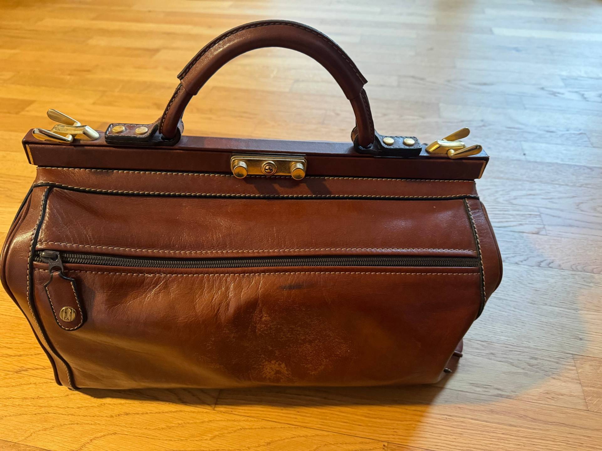 Vintage Reisetasche Weekender Doktortasche "Echt Leder" Braun Von "Goldpfeil" von PeacockBySandy
