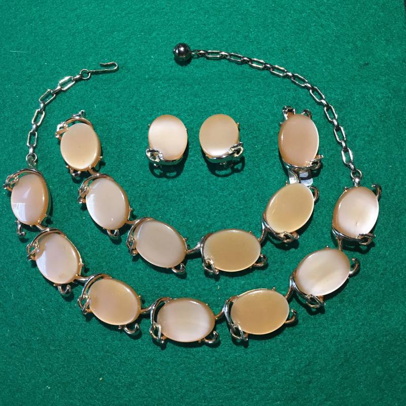 Vintage Schmuckset Armband, Colier Und Ohrclips Thermoset Braun von PeacockBySandy