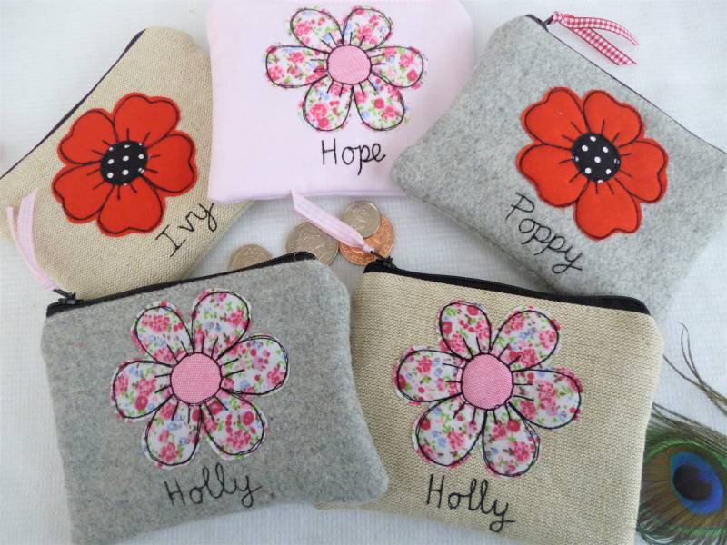 Blumen Personalisierte Geldbörse - Beutel Oder Brieftasche Mit Mohn Design Auswahl Des Namens Anpassbares Geschenk Für Mama Muttertag von PeacockEmporiumLady