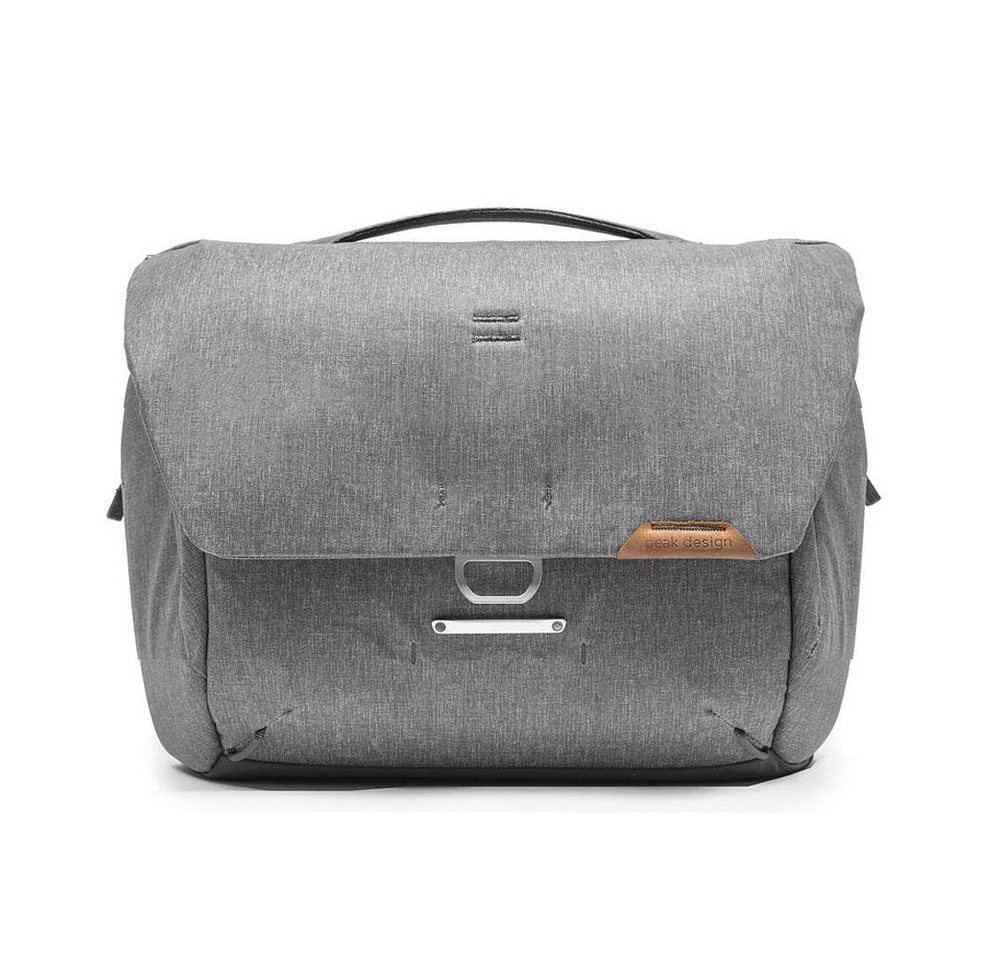Peak Design Rucksack Everyday Messenger 13 V2 Ash hellgrau Peak Design Rucksack Everyday Messenger 13 V2 Ash hellgrau von Peak Design
