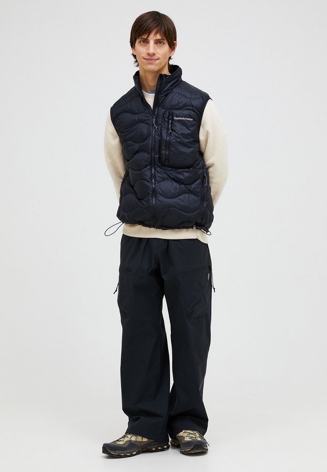 Peak Performance Daunenweste M Helium Utility Lightweight Down Vest mit dezenten Farbdetails von Peak Performance