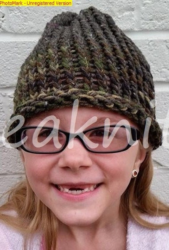 Mütze - Handgestrickt Army/Military Child Or Adult ~ Grau Mit Camouflage Grün, Braun, Schwarz Und Tan Wolle, Mohair Acryl Handwäsche von PeaknitGallery